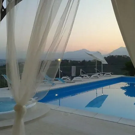 Villa With Salt Water And Heated Pool And Jacuzzi Near The Sea Sant'Omero