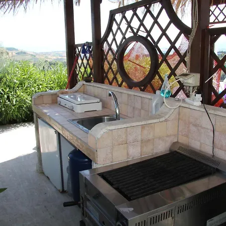 With Salt Water And Heated Pool And Jacuzzi Near The Sea Vila Sant'Omero